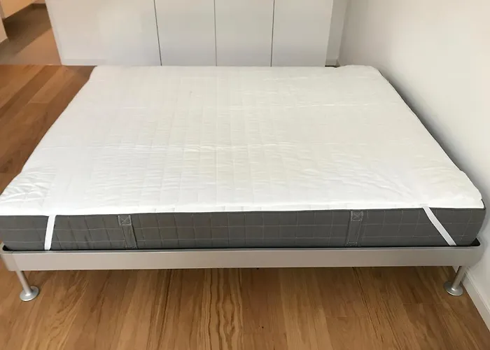 Apartment Completely New Renovated, 4Th Floor, Floor Heating, French Balcony Wien